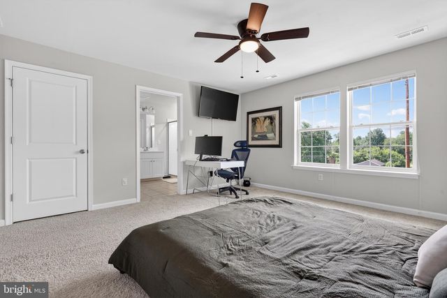 30 AUTUMN PARK DR, Medford, NJ 08055