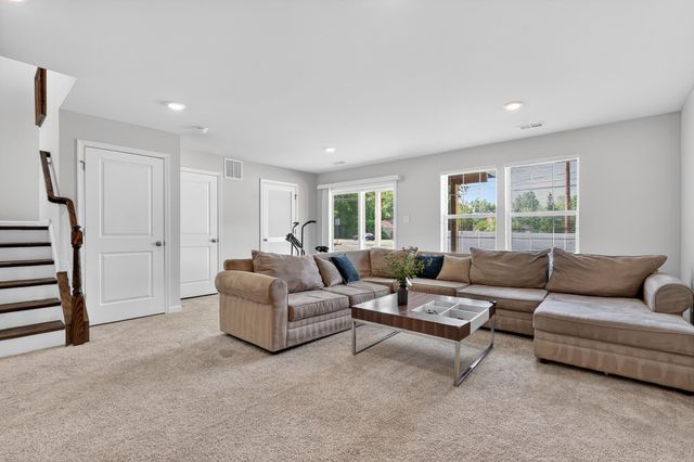30 AUTUMN PARK DR, Medford, NJ 08055