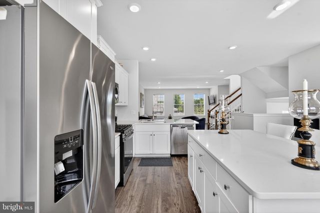 30 AUTUMN PARK DR, Medford, NJ 08055