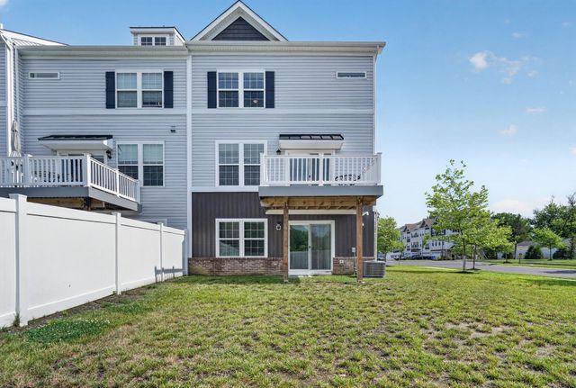 30 AUTUMN PARK DR, Medford, NJ 08055