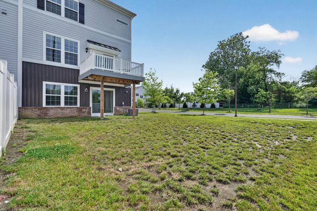 30 AUTUMN PARK DR, Medford, NJ 08055