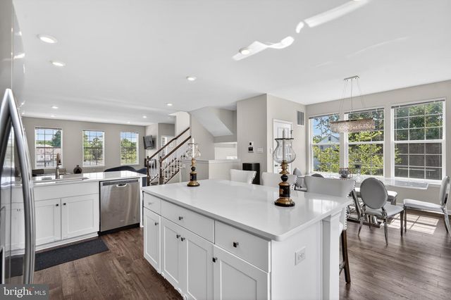 30 AUTUMN PARK DR, Medford, NJ 08055