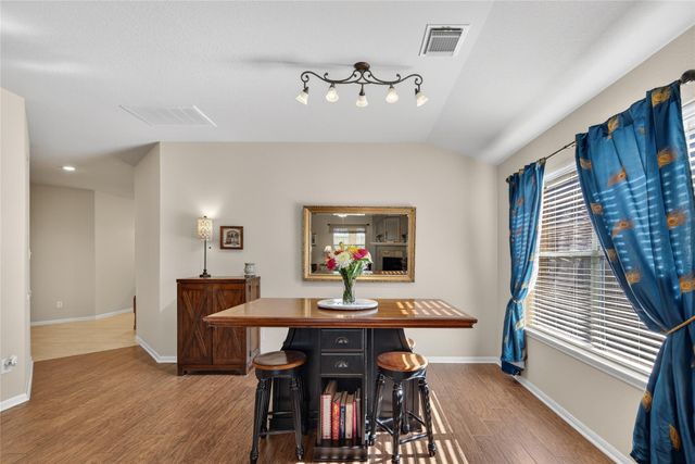 6097 Well Brook Lane, League City, TX 77573