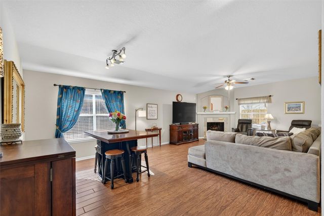 6097 Well Brook Lane, League City, TX 77573