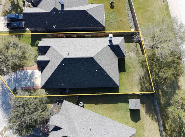 6097 Well Brook Lane, League City, TX 77573