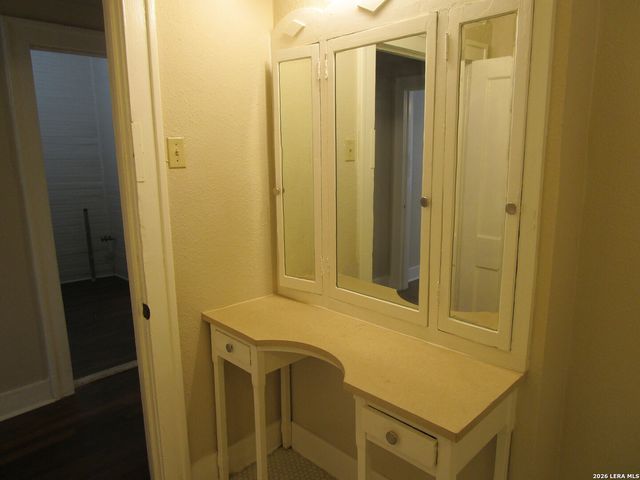 726 W Russell Pl Apt 1, San Antonio, TX 78212