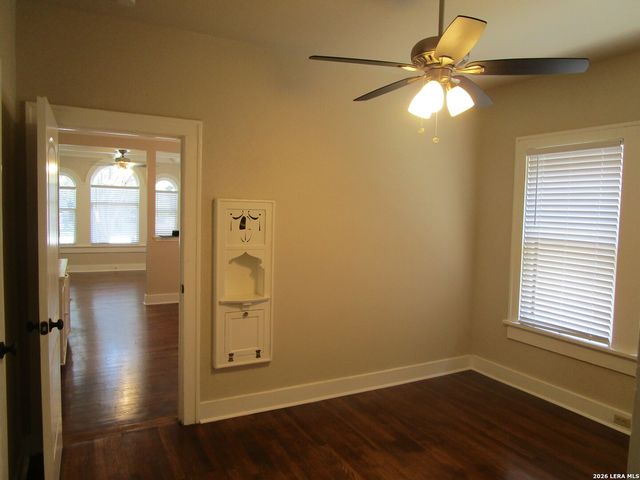 726 W Russell Pl Apt 1, San Antonio, TX 78212