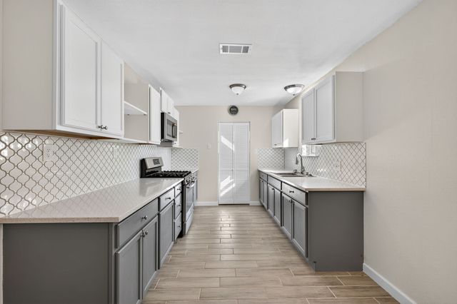 2107 SE 24th Avenue, Mineral Wells, TX 76067