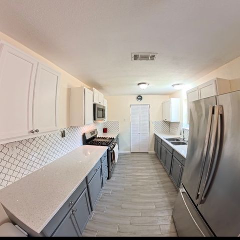 2107 SE 24th Avenue, Mineral Wells, TX 76067