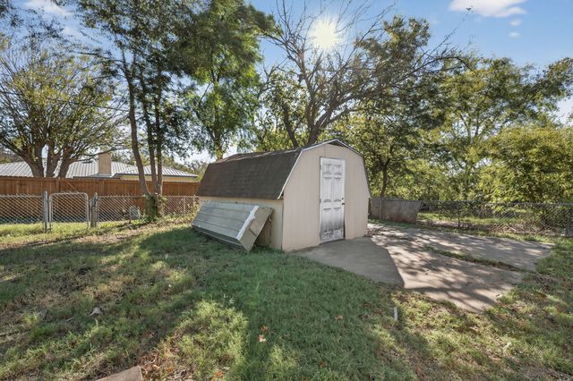 2107 SE 24th Avenue, Mineral Wells, TX 76067