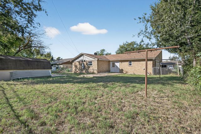 2107 SE 24th Avenue, Mineral Wells, TX 76067
