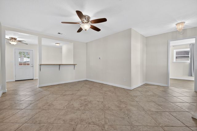 2107 SE 24th Avenue, Mineral Wells, TX 76067