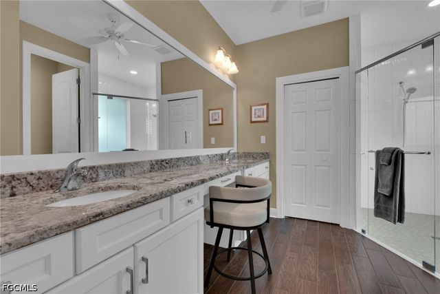 10505 Valencia Lakes DR, Bonita Springs, FL 34135