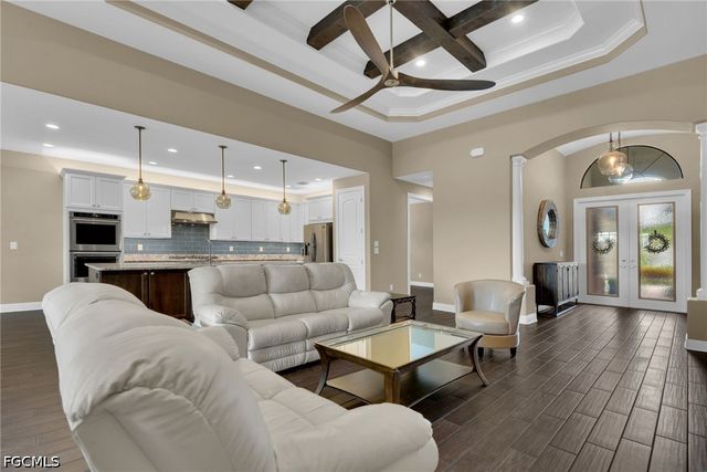 10505 Valencia Lakes DR, Bonita Springs, FL 34135
