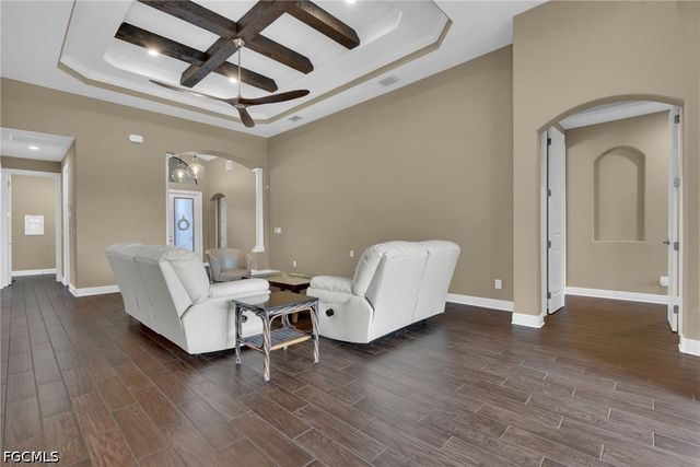 10505 Valencia Lakes DR, Bonita Springs, FL 34135