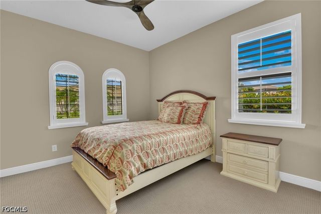 10505 Valencia Lakes DR, Bonita Springs, FL 34135
