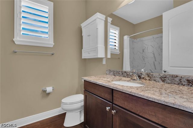 10505 Valencia Lakes DR, Bonita Springs, FL 34135