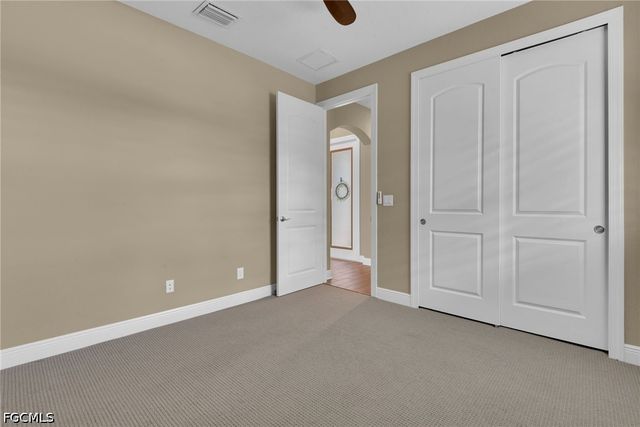 10505 Valencia Lakes DR, Bonita Springs, FL 34135
