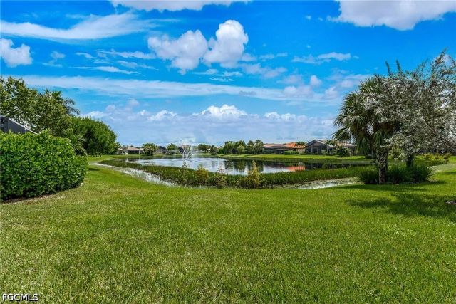 10505 Valencia Lakes DR, Bonita Springs, FL 34135