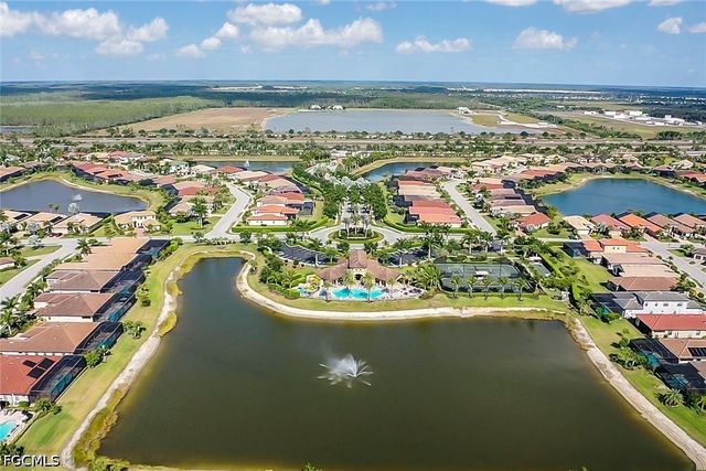 10505 Valencia Lakes DR, Bonita Springs, FL 34135
