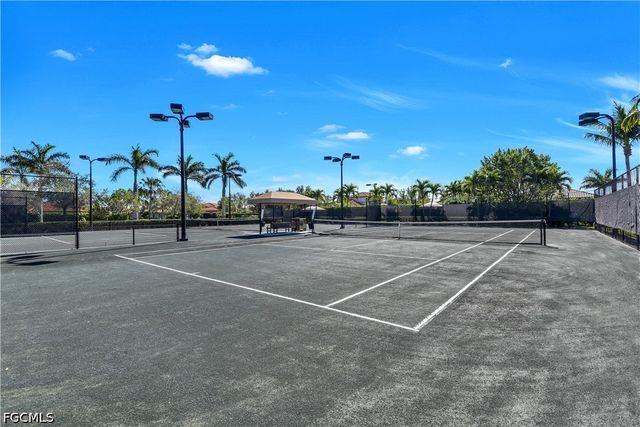10505 Valencia Lakes DR, Bonita Springs, FL 34135