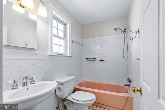 3 RONNA DR, Wilmington, DE 19808