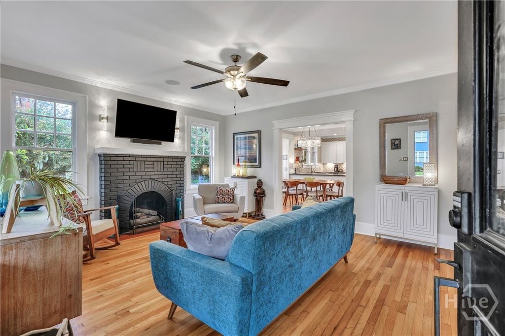 Image 2 of property listing at 202 E 51st Street, Savannah, GA 31405