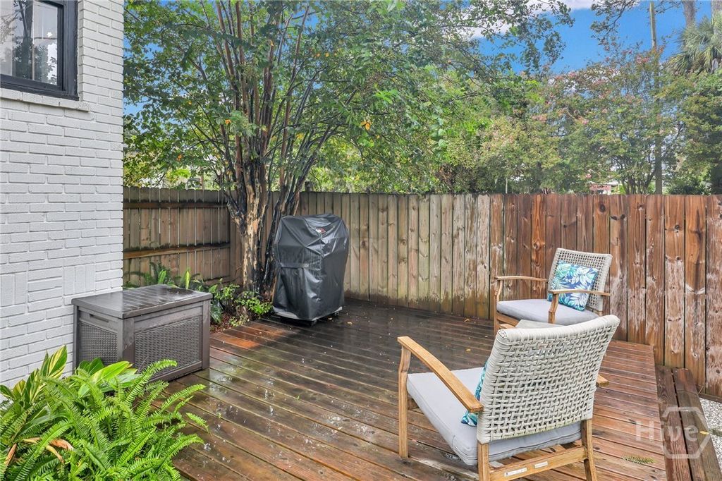 Image 33 of property listing at 202 E 51st Street, Savannah, GA 31405