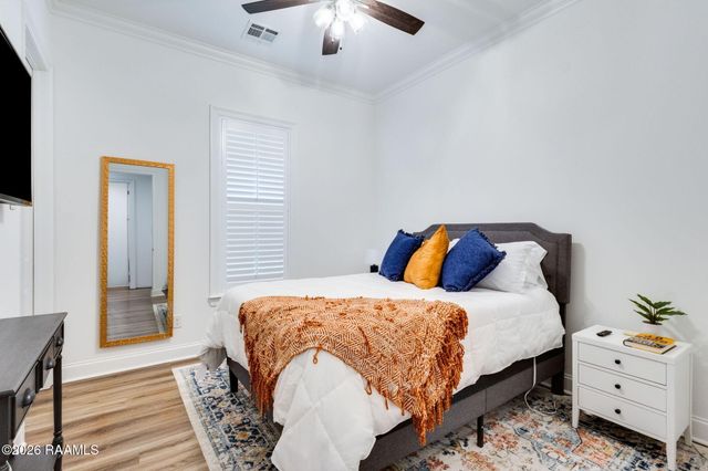 100 Barbados Drive B, Youngsville, LA 70592