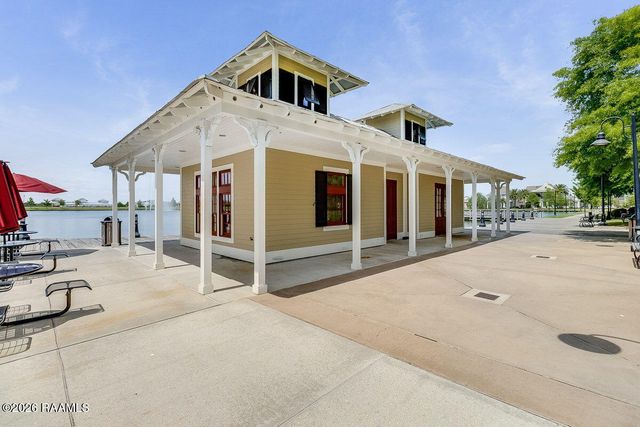 100 Barbados Drive B, Youngsville, LA 70592