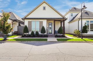 100 Barbados Drive B, Youngsville, LA 70592