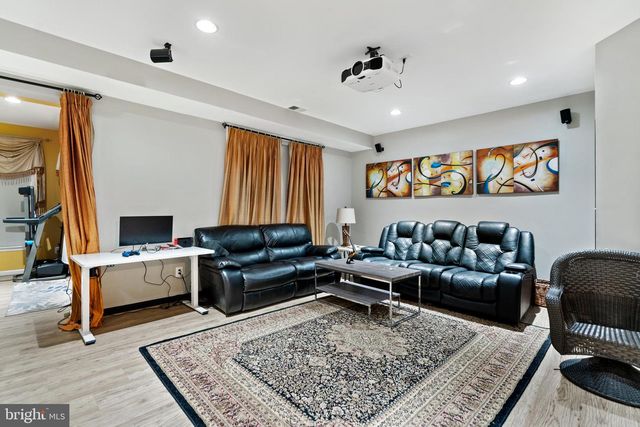 21947 WINDY OAKS SQ, Broadlands, VA 20148