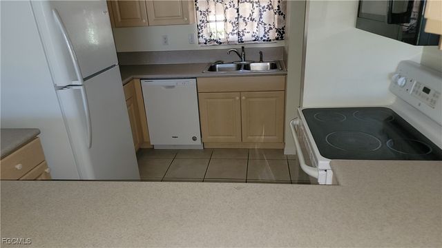 950 Hancock Creek South BLVD 315, Cape Coral, FL 33909