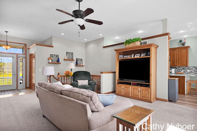 9270 Baumhoff Avenue Nw, Sparta Twp, MI 49345