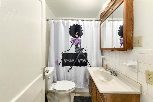 5643 Olive Street, Kansas City, MO 64130