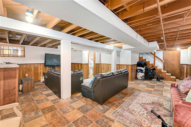 5643 Olive Street, Kansas City, MO 64130