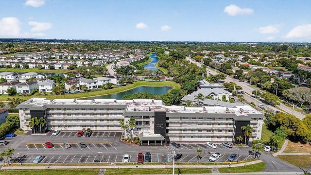 941 Crystal Lake Drive 311, Deerfield Beach, FL 33064