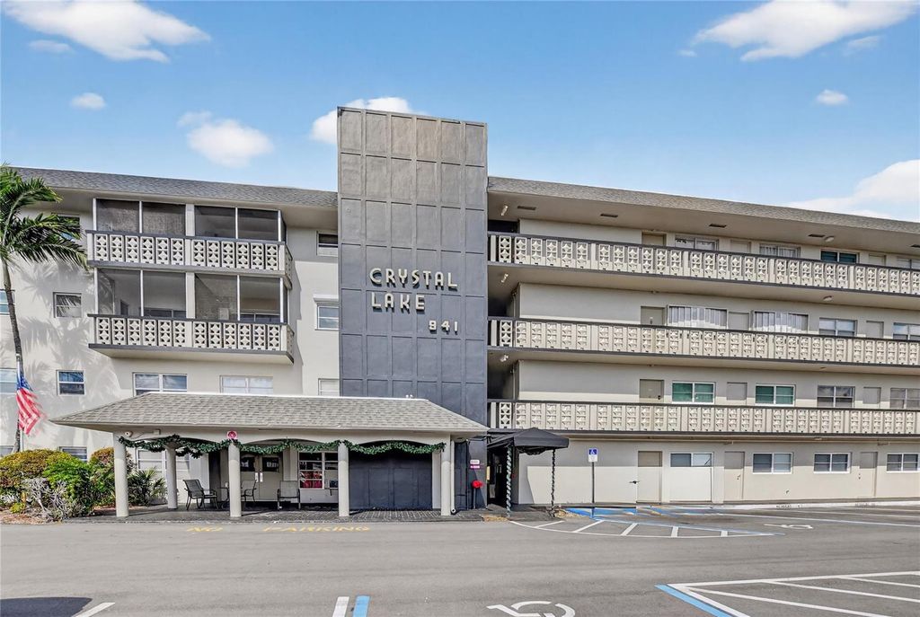 941 Crystal Lake Drive 311, Deerfield Beach, FL 33064