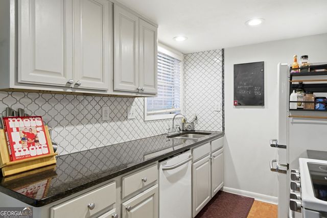 6900 Roswell Road L2, Sandy Springs, GA 30328