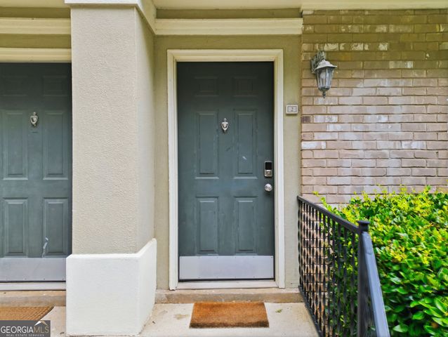 6900 Roswell Road L2, Sandy Springs, GA 30328