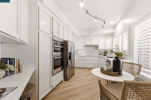 3425 Terra Granada Dr 2B, Walnut Creek, CA 94595