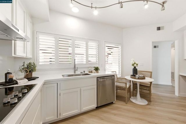 3425 Terra Granada Dr 2B, Walnut Creek, CA 94595