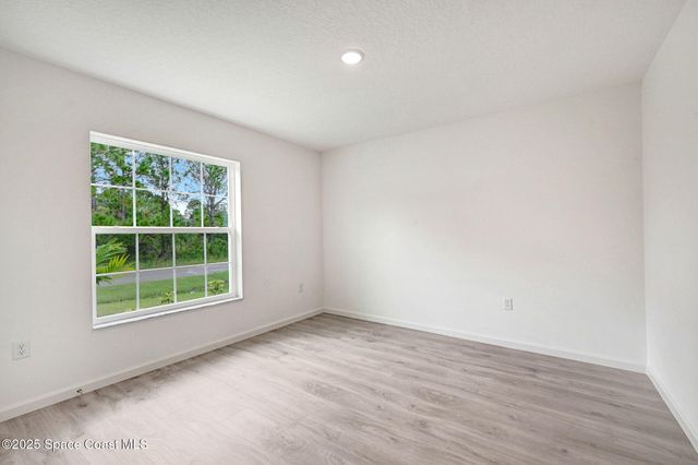 2788 Lakatos Avenue, Palm Bay, FL 32908