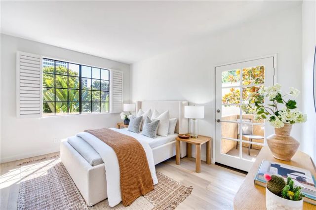 221 S Oak Knoll Avenue 202, Pasadena, CA 91101