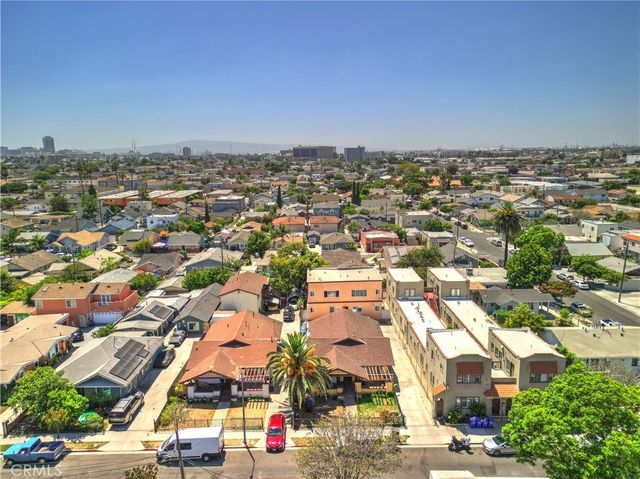 1073 1075 Hoffman, Long Beach, CA 90813