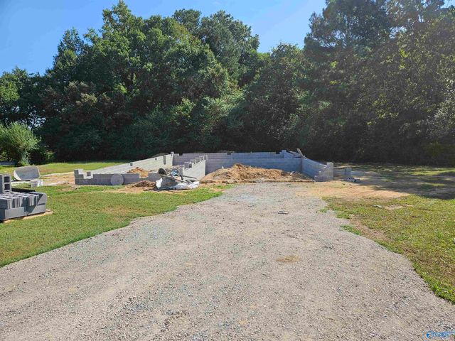 70 Santileon Lane, Rainsville, AL 35986