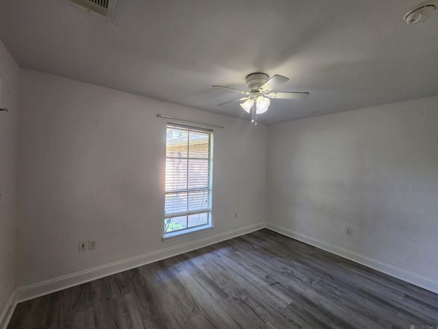9238 Tasmania Ave, Baton Rouge, LA 70810
