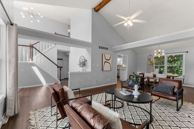 3712 GODFREY DR, Columbia, MO 65203