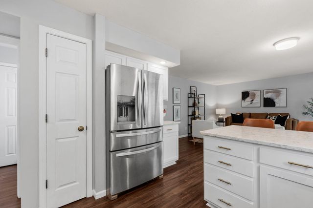 3712 GODFREY DR, Columbia, MO 65203