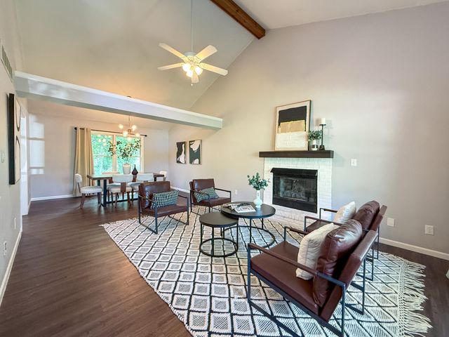 3712 GODFREY DR, Columbia, MO 65203